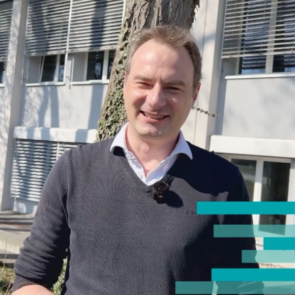 Zur Jury der "myidea"-Abschlusspitches der HFPO zählte auch Fabian Heuberger, technischer Leiter der Nereida AG, welche sich auf Software für das Gesundheitswesen spezialisiert. Was hat ihm an diesem ideenreichen Nachmittag besonders gefallen?

Interessiert an der Höheren Fachschule Pflege in Olten? Hier informieren: https://hf-pflege.ch

#BBZ #GSBS #HFPO #Fachschule #Pflege #Olten #Bildung #Weiterbildung