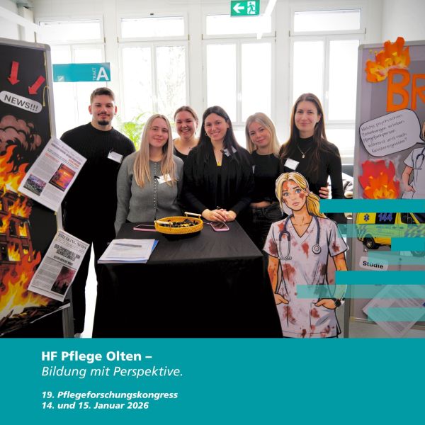 Wie erleben Pflegefachpersonen psychische Belastungen während und nach Grossereignissen? 

Dieser Frage gingen Albiona, Acelya, Teodora, Aleksandar, Valentina und Isabella aus der Klasse HFS23A in ihrem Projekt "Brand, Blut & Blaulicht! Zwösche Läberette und selber Öberläbe!" nach und eröffneten im Rahmen unseres Pflegeforschungskongresses eine spannende, wie auch topaktuelle Diskussionrunde. 

Neugierig? Jetzt Kontakt aufnehmen: hf-pflege.ch.

#BBZ #GSBS #HFPO #Fachschule #Pflege #Olten #Bildung #Weiterbildung #Pflegeforschungskongress