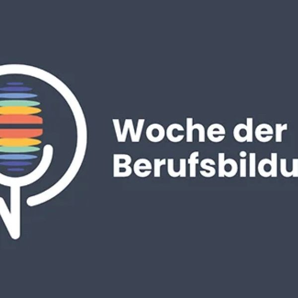 Vom 4. bis 8. Mai 2026 steht die Berufsbildung bei Radio 32 im Fokus. Wir geben spannende Einblicke in die Welt der Berufsbildung und sprechen mit Lernenden sowie Berufstätigen über ihre Erfahrungen.

Die Woche der Berufsbildung richtet sich an Eltern und Jugendliche im Berufswahlalter sowie an alle, die sich für eine starke und attraktive Berufsbildung engagieren.

Im Beitrag vom 28. APRIL 2026 15:11 erzählt
Christina Biaggi (Pflegefachfrau in Ausbildung) wie es ihr als Mutter gelingt Studium, Job und Privatleben unter einen Hut zu bringen.

https://www.radio32.ch/sponsored-content/woche-der-berufsbildung-163636598