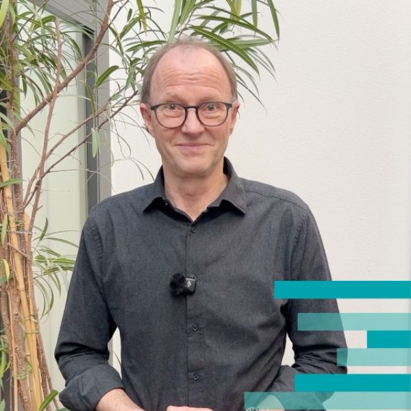 Alois Vogel, Leiter im Bereich Bildung der Luzerner Psychiatrie, war bei den "myidea"-Abschlusspitches auch als Jury bei uns zu Gast. Was hat ihn an diesem Nachmittag besonders beeindruckt?

Interessiert an der Höheren Fachschule Pflege in Olten? Hier informieren: https://hf-pflege.ch

#BBZ #GSBS #HFPO #Fachschule #Pflege #Olten #Bildung #Weiterbildung